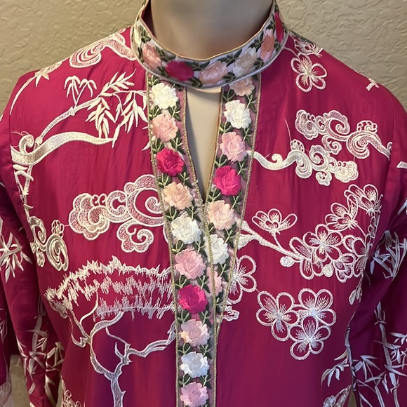 Designer lawn shalwar Kameez(only dupatta and shirt) - Picture 2 of 5